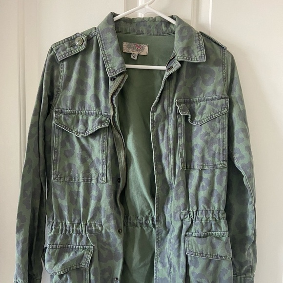 Urban Outfitters Military Green Jacket with Cheetah Print Size XS Utility - Picture 1 of 4